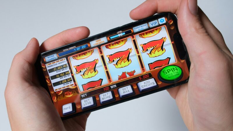Wild and Scatter Symbols in Slots: Meaning and How to Get