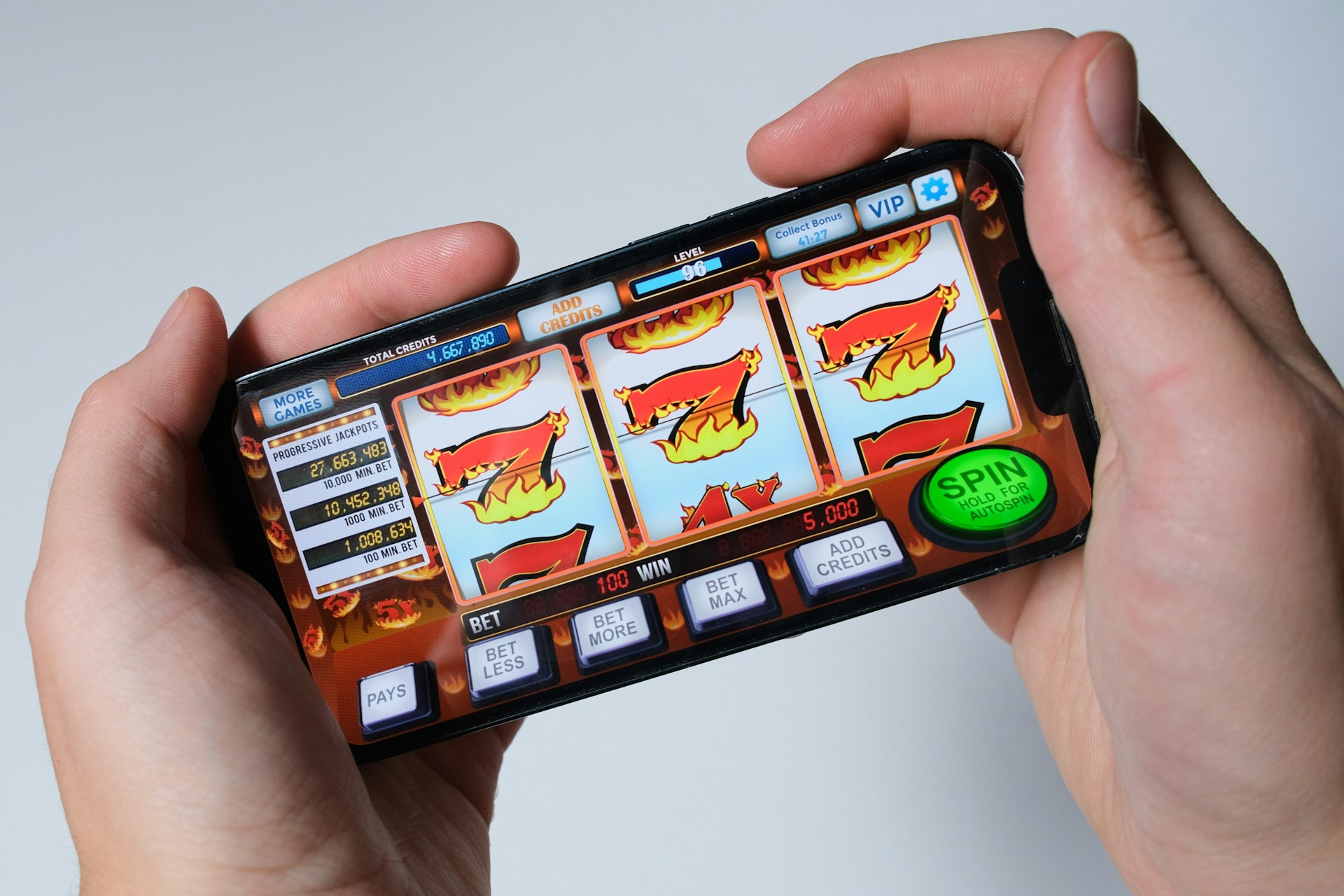 Wild and Scatter Symbols in Slots: Meaning and How to Get